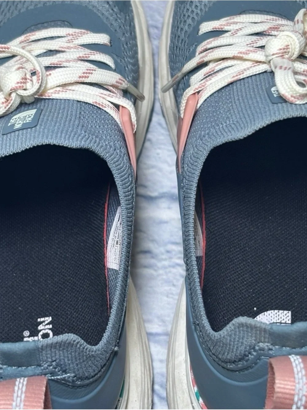 The North Face responsive vectiv